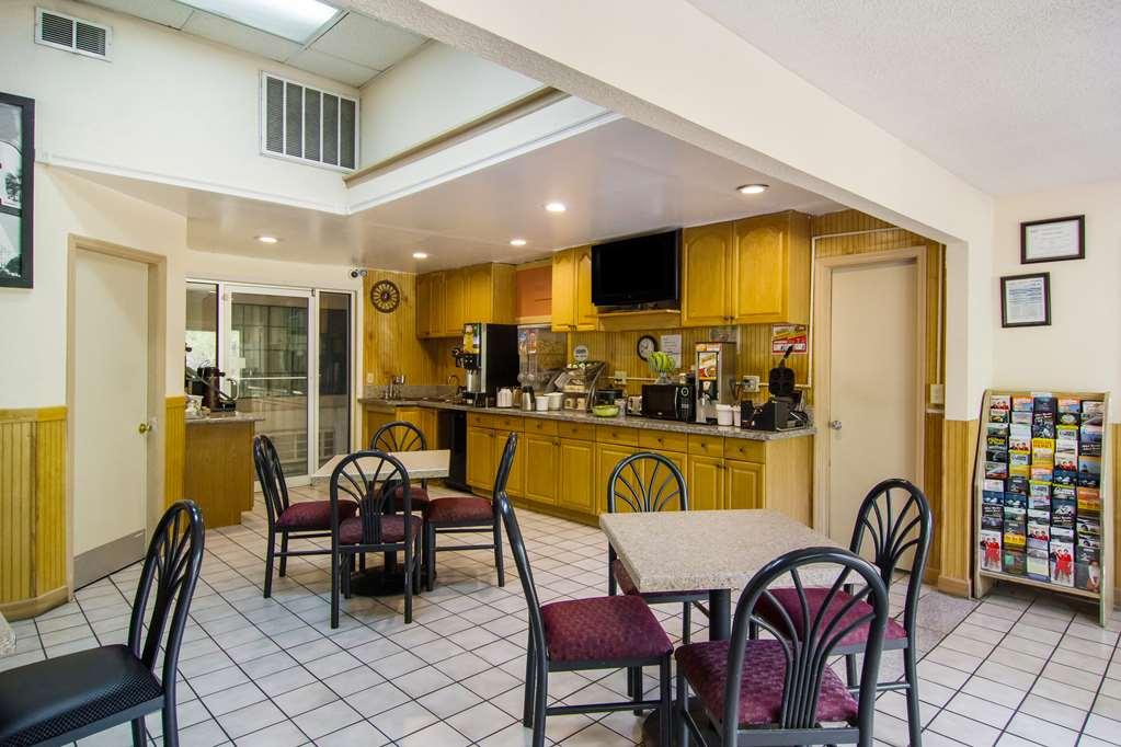 Americas Best Value Inn Ντάριεν Εξωτερικό φωτογραφία