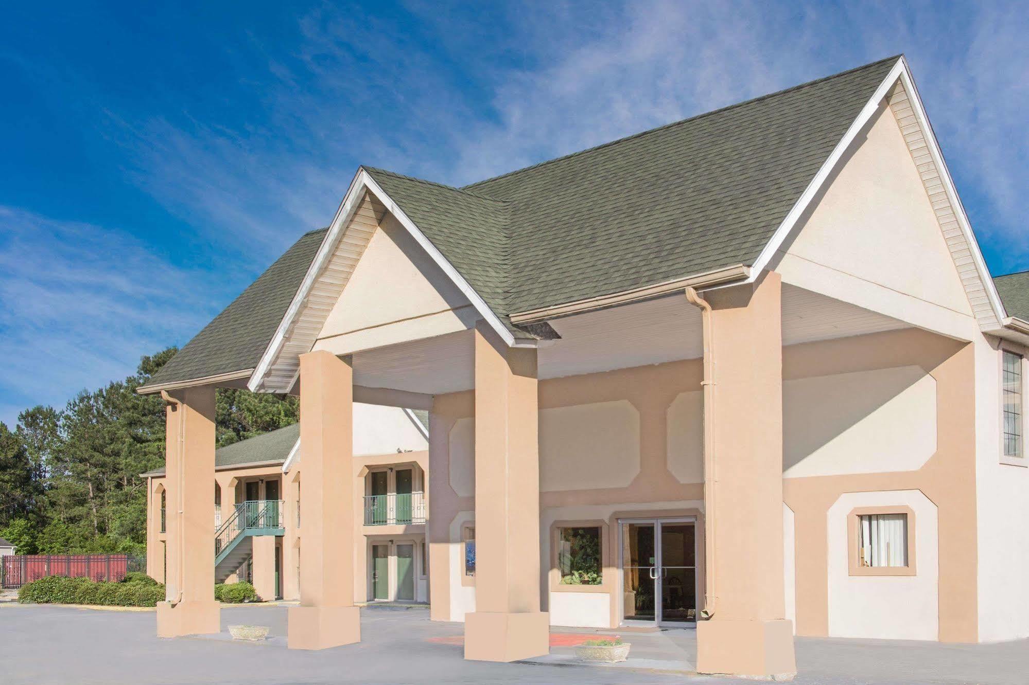 Americas Best Value Inn Ντάριεν Εξωτερικό φωτογραφία