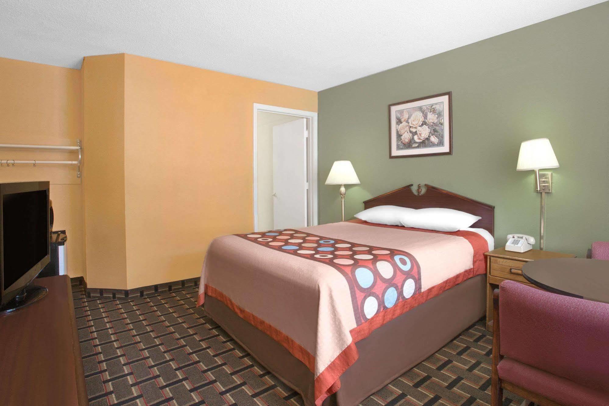 Americas Best Value Inn Ντάριεν Εξωτερικό φωτογραφία