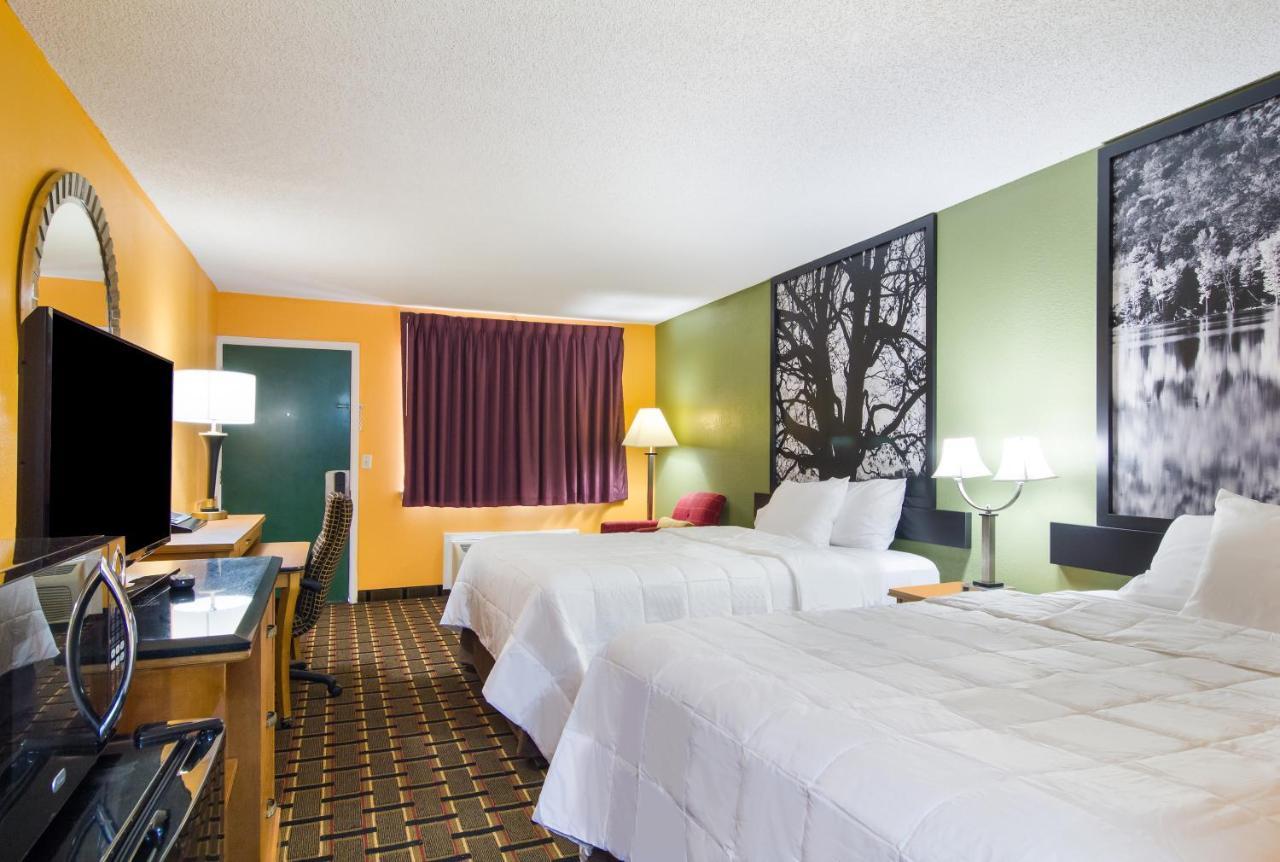 Americas Best Value Inn Ντάριεν Εξωτερικό φωτογραφία