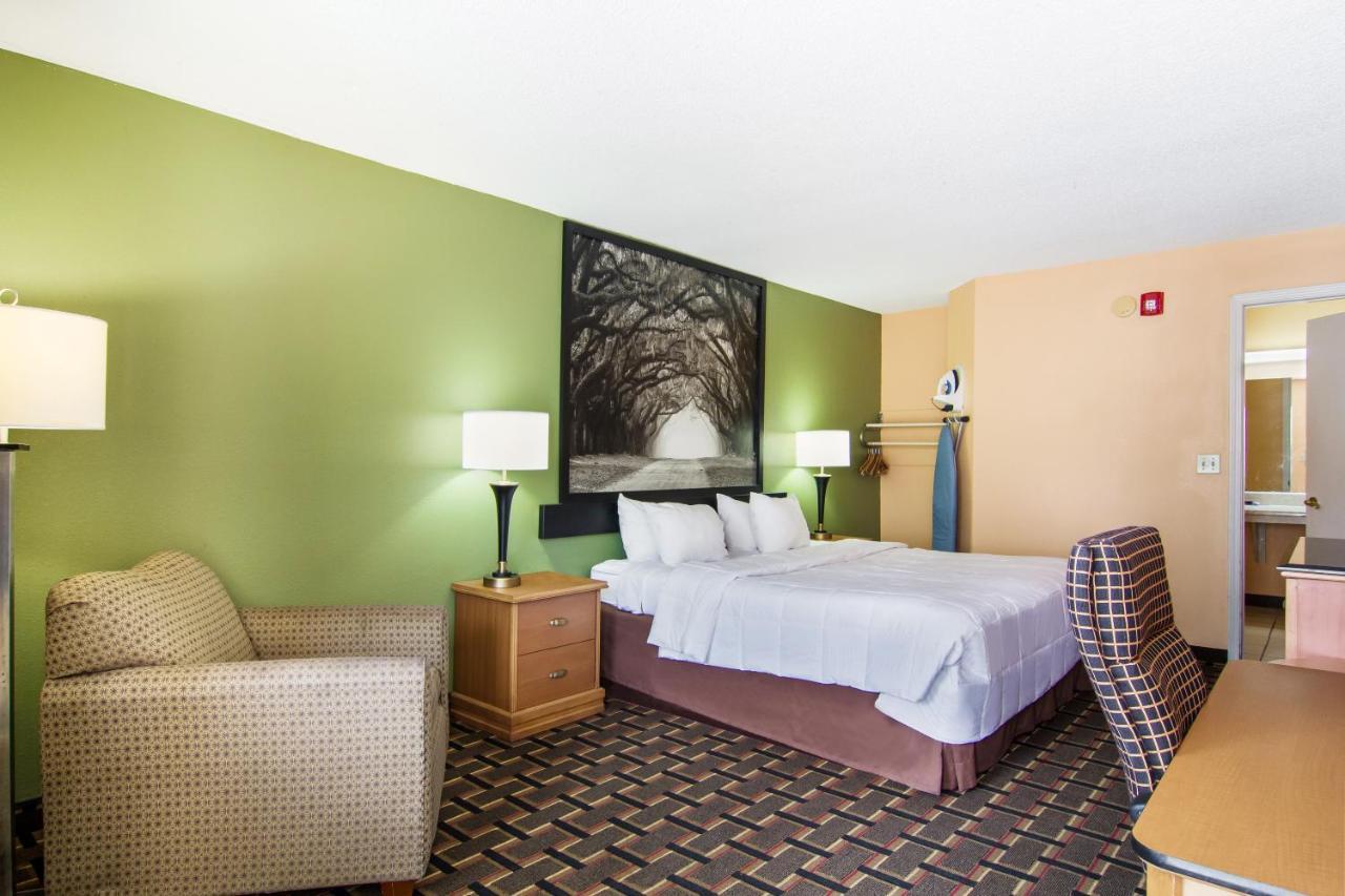 Americas Best Value Inn Ντάριεν Εξωτερικό φωτογραφία